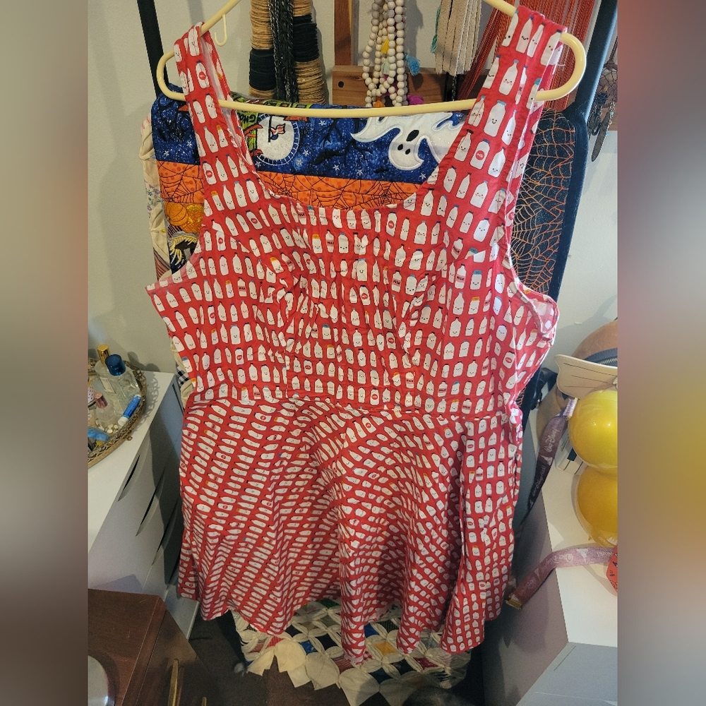 Retrolicious 2x red milk bottle dress